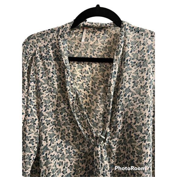 ✨Free People Sheer Floral Green Ruffle Tunic Dress✨ - Picture 3 of 6